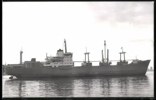 Fotografie Sowjetisches Frachtschiff Ho Chi Minh in Seitenansicht