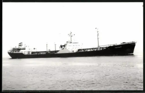 Fotografie Sowjetisches Tankschiff Gurzuf in Fahrt