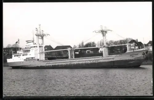 Fotografie Sowjetisches Frachtschiff Iva Shadr von 1973 in Ballast fahrend