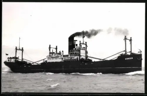 Fotografie Sowjetisches Frachtschiff Yenissey von 1916 hohe Fahrt laufend