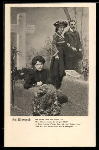 AK Trauernde Frau mit Kranz am Elterngrab