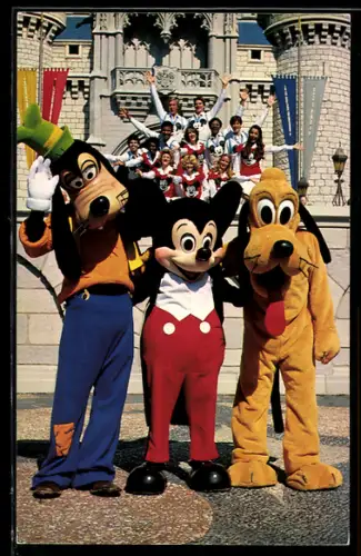 AK Walt Disney World, Goofy, Mickey Mouse and Pluto with an Entertainment Group