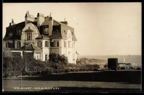 AK Helsingfors, Villa mit Grünanlage