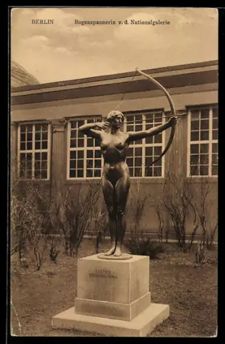AK Berlin, Bogenspannerin vor der Nationalgalerie