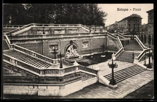 AK Bologna, Pincio, scalinata monumentale con fontana centrale e lampioni decorativi