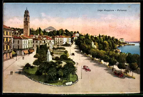 AK Pallanza /Lago Maggiore, Vista del lungolago con giardini e torre campanaria al tramonto