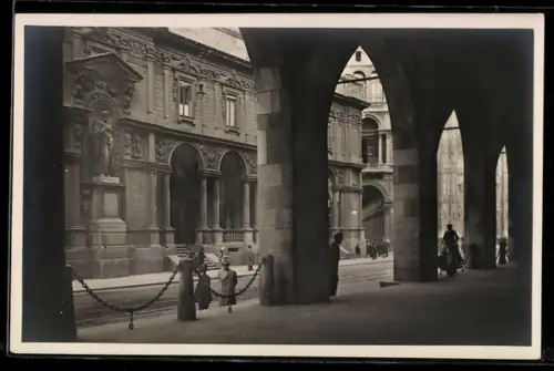 AK Milano, Via Mercanti, Portici Palazzo della Ragione