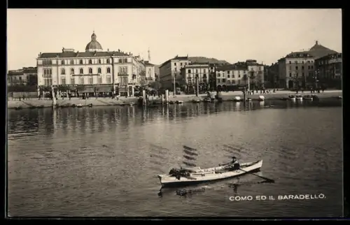 AK Como, Vista del lago con barca e il Baradello sullo sfondo