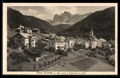 AK Nova Levante, Vista verso il Catinaccio con paesaggio montano e edifici storici