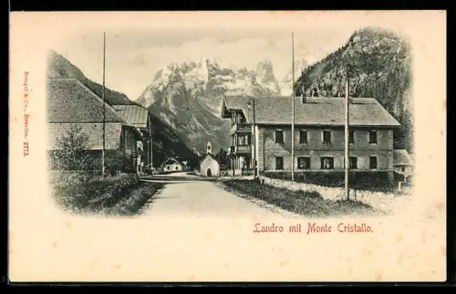 AK Landro, Vista su Monte Cristallo e edifici del villaggio