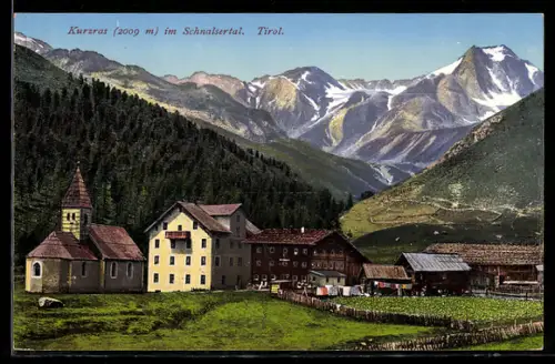 AK Kurzras /Schnalsertal, Chiesa e edifici con montagne innevate sullo sfondo
