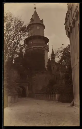 Foto-AK Wiesenburg, Schloss, Blick zum Turm 1925