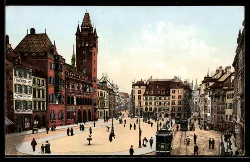 AK Basel, Marktplatz mit Rathaus, Strassenbahnen