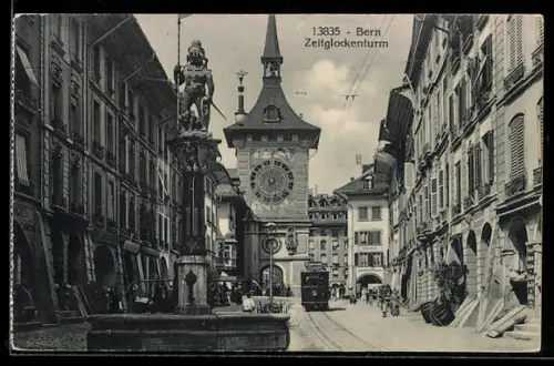 AK Bern, Zeitglockenturm, Strassenbahn, Brunnen, Leute an den Geschäften