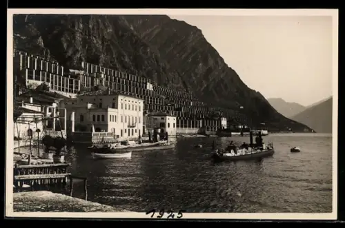 AK Limone, Blick zum Ort, Boote