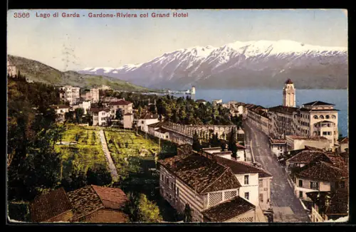 AK Gardone Riviera /Lago di Garda, Grand Hotel mit Bergkulisse