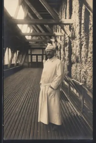 AK Bad Salzungen, Gradierwerk, Arbeiter in Schutzkleidung