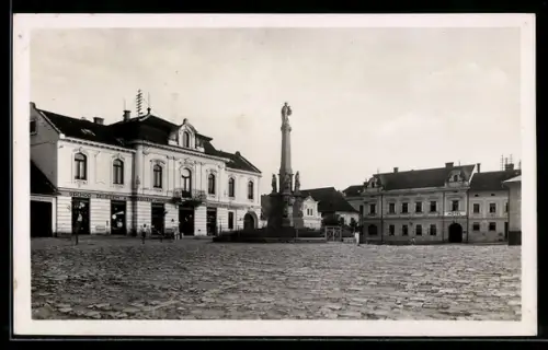 AK Vallaske Klobouky / Walachisch Klobouk, Namesti, am Brunnen
