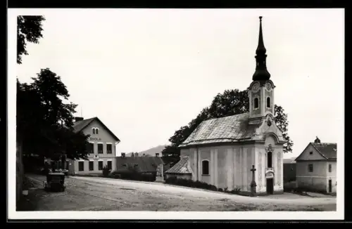 AK Hukvaldy, Skola, Kostel