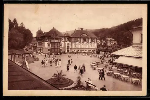 AK Lázne Luhacovice, Lázenské námestí