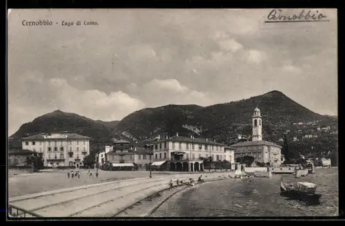 AK Cernobbio /Lago di Como, Strassenpartie mit Hotel