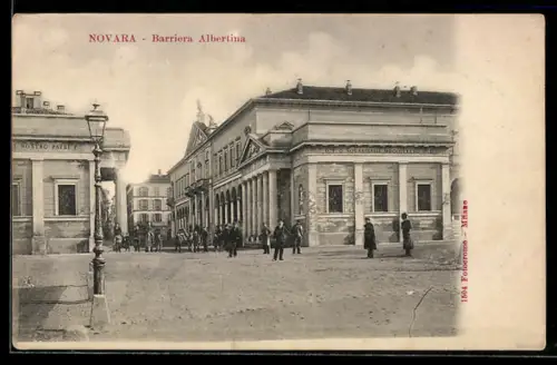 AK Novara, Barriera Albertina con passanti in strada