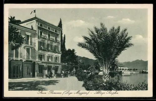 AK Stresa Borromeo /Lago Maggiore, Hotel Simplon e vista sul lago con palme e montagne sullo sfondo