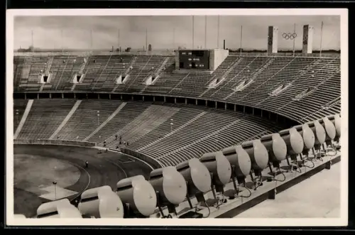 AK Berlin, Reichssportfeld im Olympia-Stadion, Blick auf den Signalturm