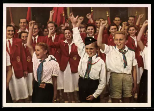 AK Die Jugend der Welt will den Frieden, Jubelnde FDJler
