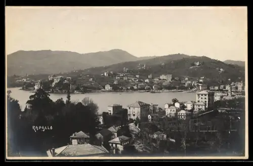 AK Rapallo, Vista panoramica sulla città e sul mare