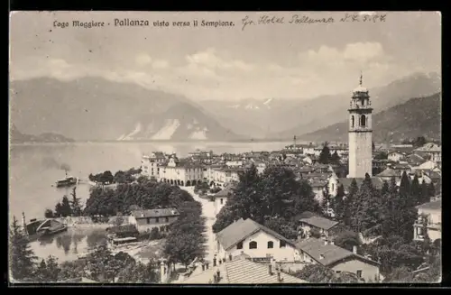 AK Pallanza /Lago Maggiore, Vista verso il Sempione con campanile e imbarcazioni