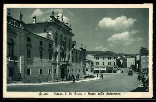 AK Gorizia, Piazza E. De Amicis e Museo della Redenzione