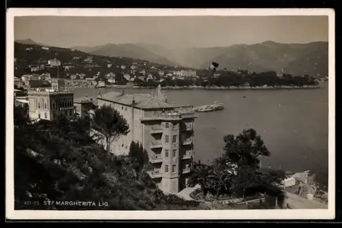 AK S. Margherita Ligure, Vista sul mare e sulla città con colline sullo sfondo