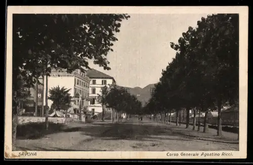 AK Savona, Corso Generale Agostino Ricci con alberi e edifici lungo la strada