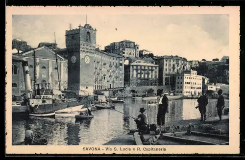 AK Savona, Via S. Lucia e R. Capitaneria con barche e persone sul molo