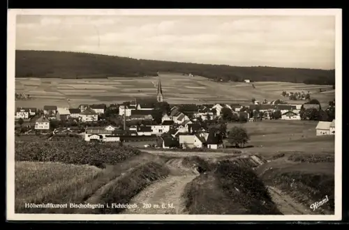 AK Bischofsgrün i. Fichtelgeb., Ortsansicht mit Kirche