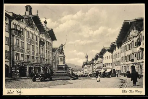 AK Bad Tölz, Marktplatz mit Denkmal