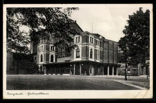 AK Bayreuth, Partie am Festspielhaus