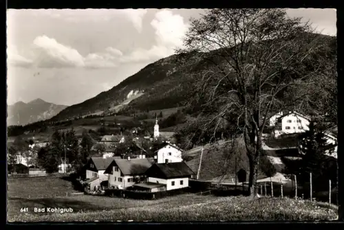 AK Bad Kohlgrub, Ortsansicht mit Kirche und Bergen