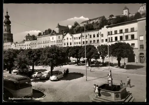 AK Burghausen /Salzach, Der Stadtplatz