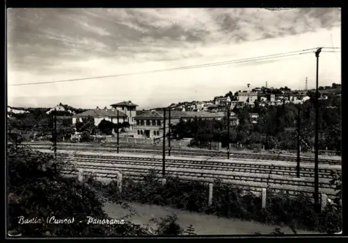 AK Bastia /Cuneo, Panorama con vista sulla ferrovia e colline circostanti