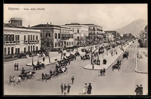 AK Palermo, Viale della Libertà con carrozze e pedoni