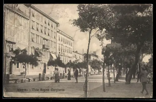 AK Livorno, Viale Regina Margherita con alberi e passanti