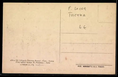 AK Lucca, Piazza S. Michele con statua e edifici storici