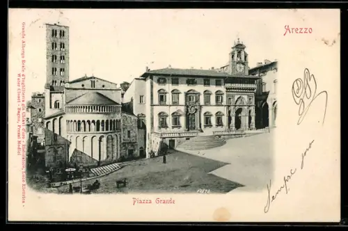AK Arezzo, Piazza Grande con edifici storici e scalinata