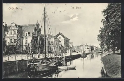 AK Oldenburg / O., Staupartie mit Strasse