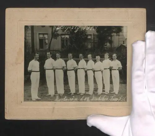 Fotografie Ansicht Leipzig, Musterriege beim 12. Deutschen Turnfest, Gruppenportrait