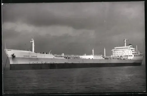 Fotografie Sowjetisches Tankschiff Galileo Galilei vor Anker liegend