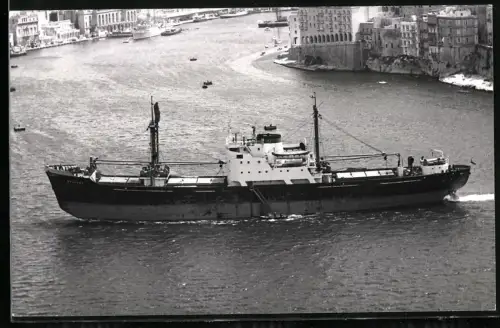 Fotografie Sowjetisches Frachtschiff Fryanovo im Ballast im Hafen von La Valetta, Malta