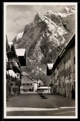 AK Mittenwald, Blick auf die verschneite Viererspitze, Zeitungs- und Bücher-Geschäft